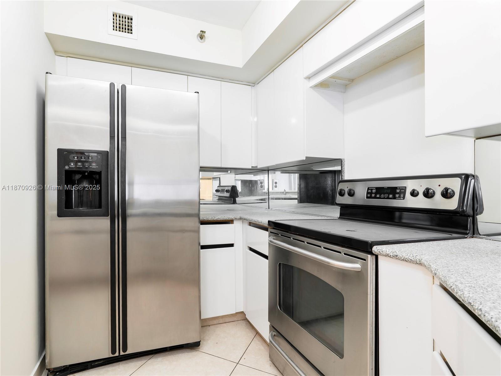 Building Photo - 6767 Collins Ave
