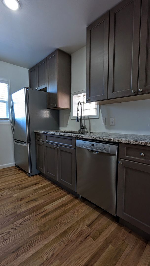 Building Photo - Beautifully Restored 4 Bed 2 Bath Home in ...