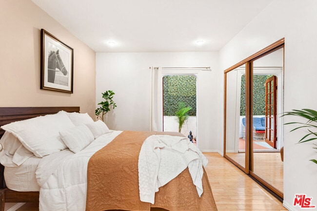 Building Photo - 1147 Wilcox Pl