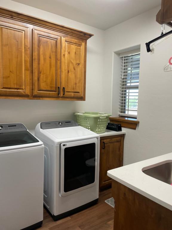 Building Photo - 1328 Poko Mountain Ln