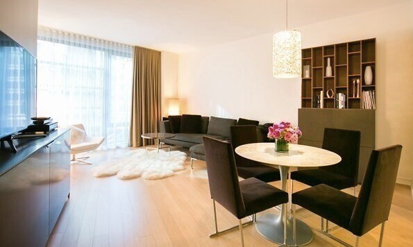 Building Photo - 580 Washington St