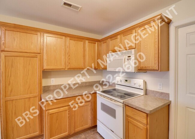 Building Photo - JUST REDUCED!!!   2 Bedroom 2 Bathroom Condo