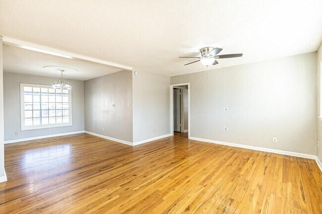 Building Photo - 3814 32nd St