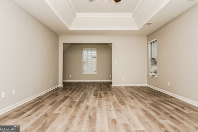 Building Photo - 11703 Sarah Loop