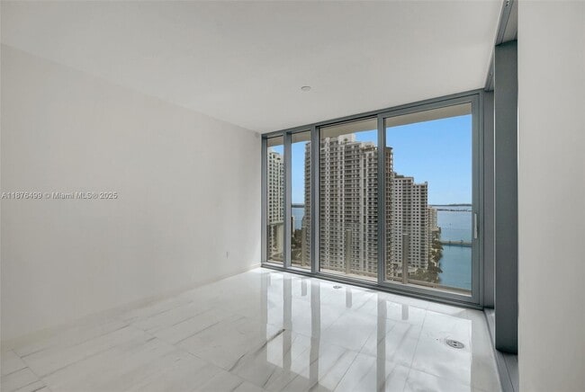 Building Photo - 300 Biscayne Blvd Way