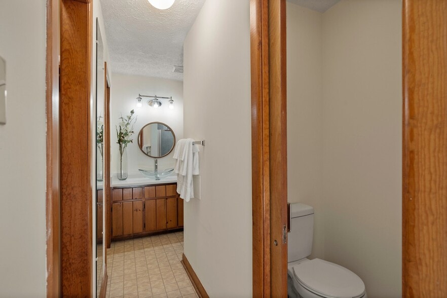 Building Photo - 8300 St Peters Ln