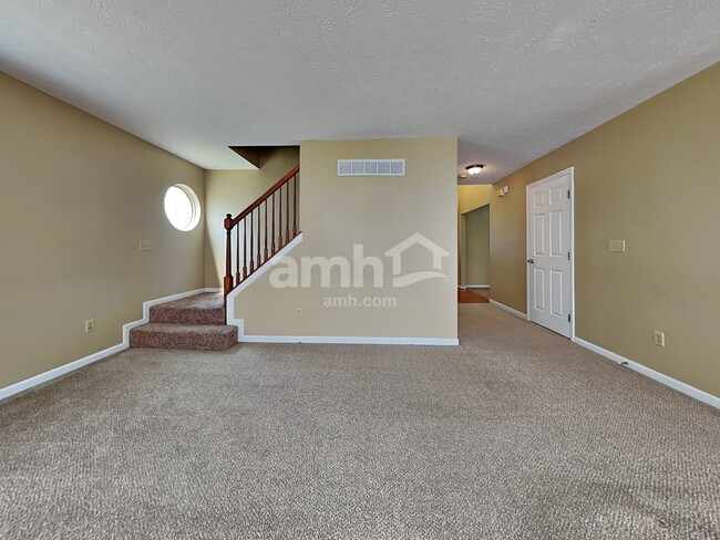 Building Photo - 998 Grandstone Ct