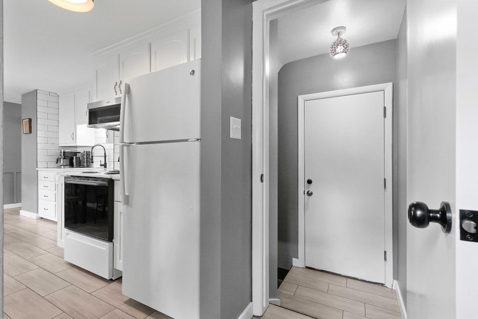 Building Photo - 1446 Pilgrim St