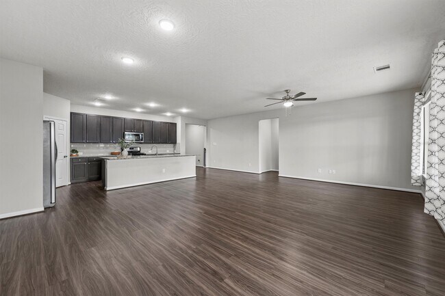 Building Photo - 15335 Oakheath Colony Ln