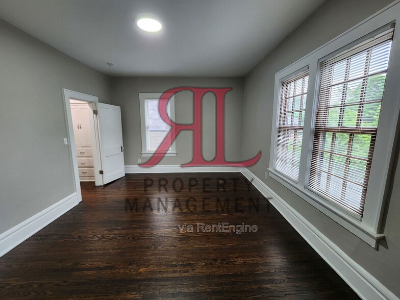 Building Photo - 644 S Champion Ave