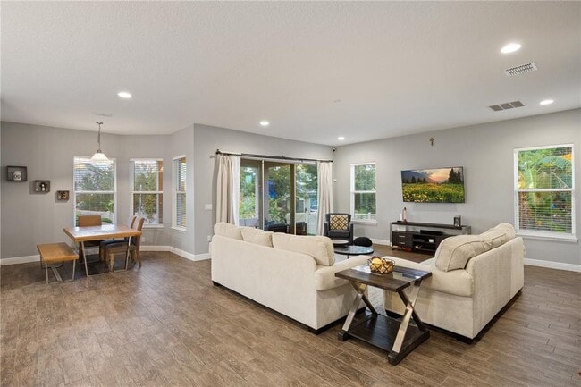 Building Photo - 15713 Sweet Limetta Dr