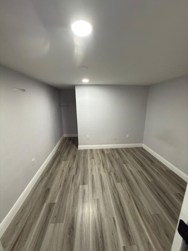 Building Photo - 1100 Beverly Ave NW