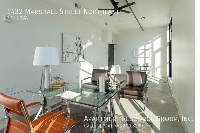 Building Photo - 1432 Marshall St NE