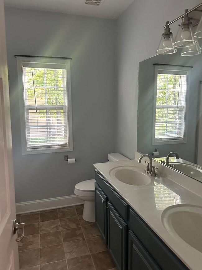 Building Photo - Single Family Home in Chestatee!