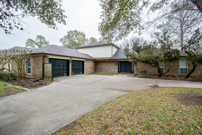 Building Photo - 2103 Winged Foot Dr