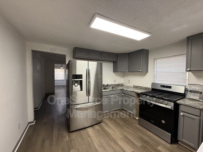 Building Photo - 539 W Georgia St