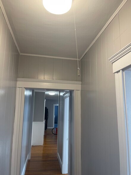 Building Photo - 84 Endicott St