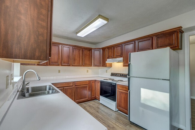 Building Photo - 3789 White Pine Dr