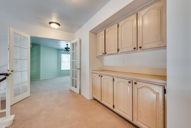 Building Photo - Desert Shores Gem with Main-Level Primary Suite & Private Wraparound Patio