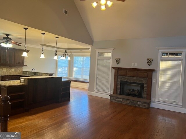 Building Photo - 312 Montgomery St