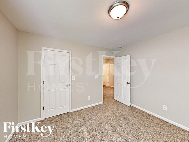 Building Photo - 15535 Lakepoint Forest Dr