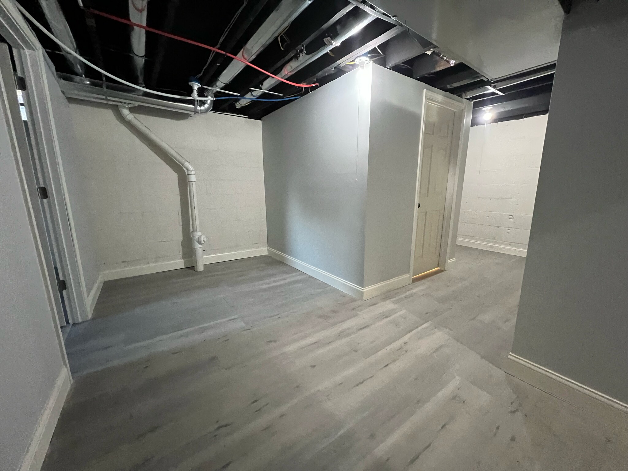 Building Photo - 4086 Montgomery St