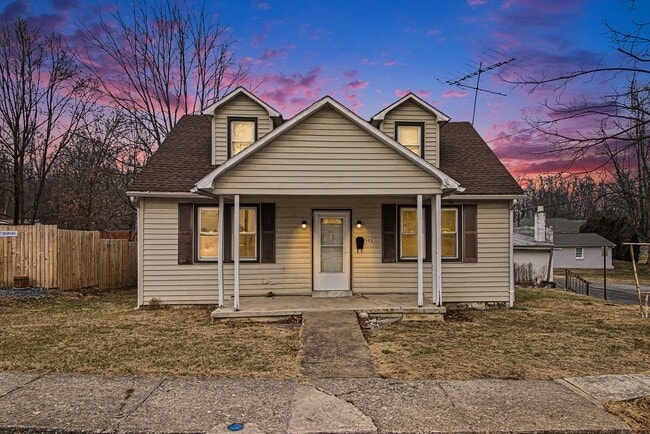 Building Photo - 3 Bedroom Cape Code house in Newville