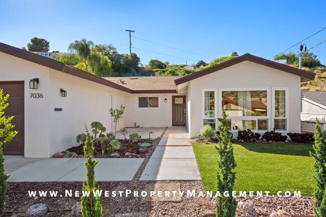 Building Photo - Freshly Renovated and Highly Upgraded Allied Gardens 4 Bedroom. Available Now!