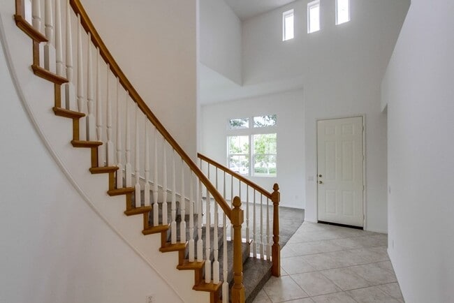 Building Photo - Westport @ Stonecrest