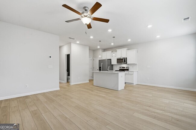 Building Photo - 208 Filer Dr