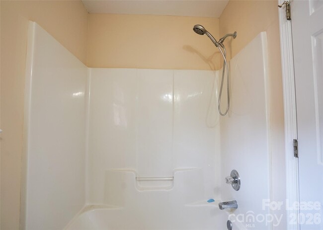 Building Photo - 214 Howe St