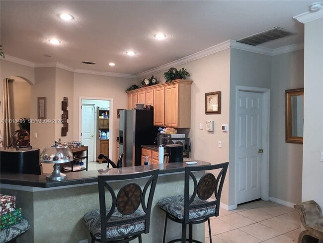 Building Photo - 251 Rock Springs Dr