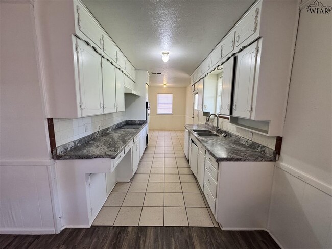 Building Photo - 109 Wood Cir