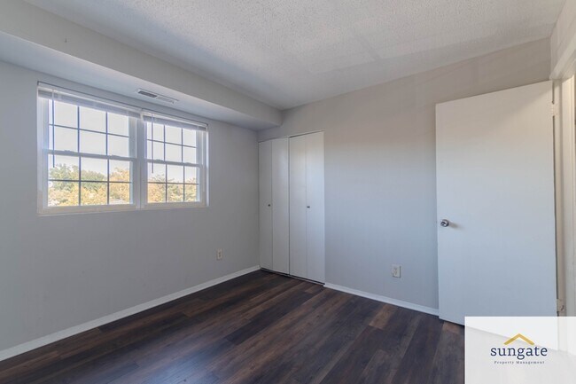 Building Photo - 11912 Tarragon Rd