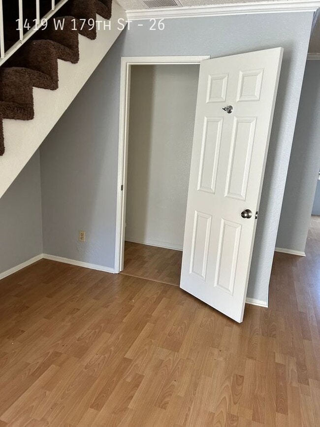 Building Photo - 1419 W 179th St