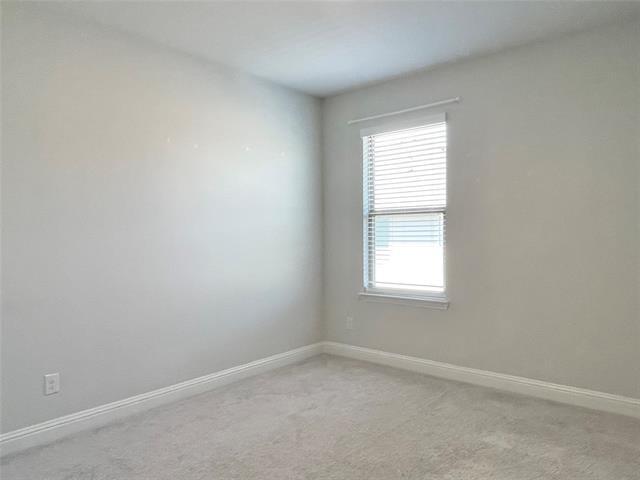 Building Photo - 2257 Washington Dr