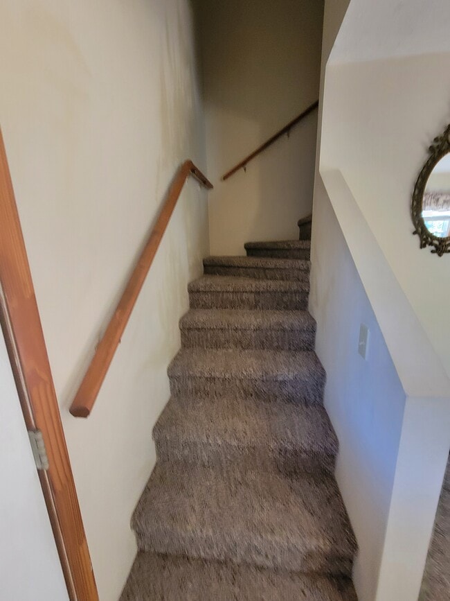 Building Photo - 507 Utah Mountain Rd