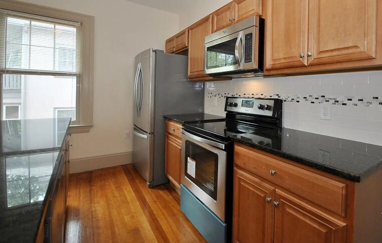 Building Photo - 58 Englewood Ave