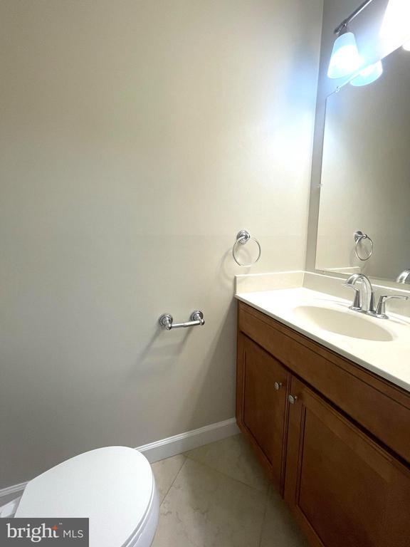Building Photo - 2661 Glengyle Dr