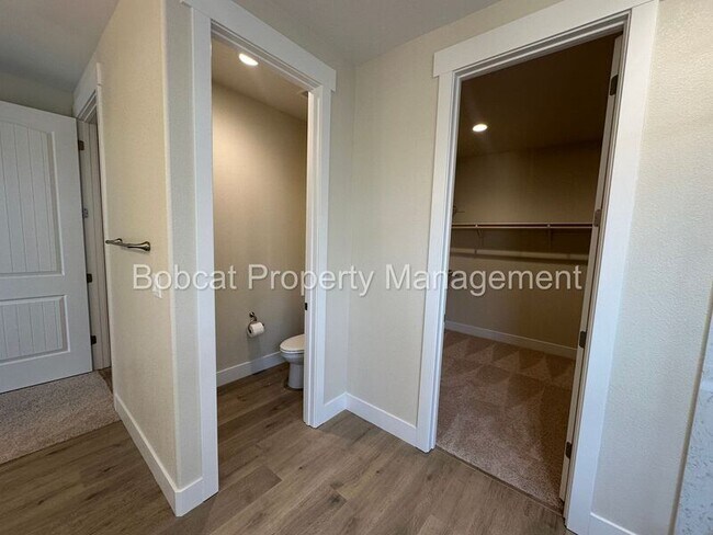 Building Photo - 1631 Delta Downs Dr