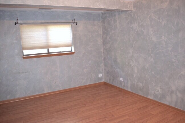 Building Photo - 2258 Abbeywood Dr