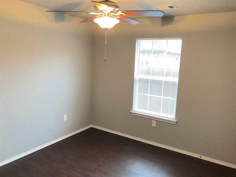 Building Photo - 2021 Ingalls Ln