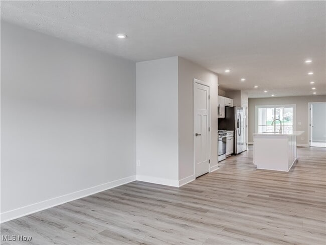 Building Photo - 1845 Shank Dr