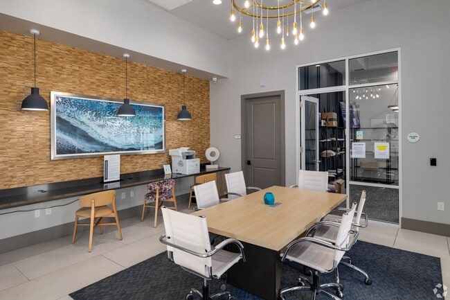 Building Photo - Vive Apartments - Studio 1 Bedroom - S1-E3...
