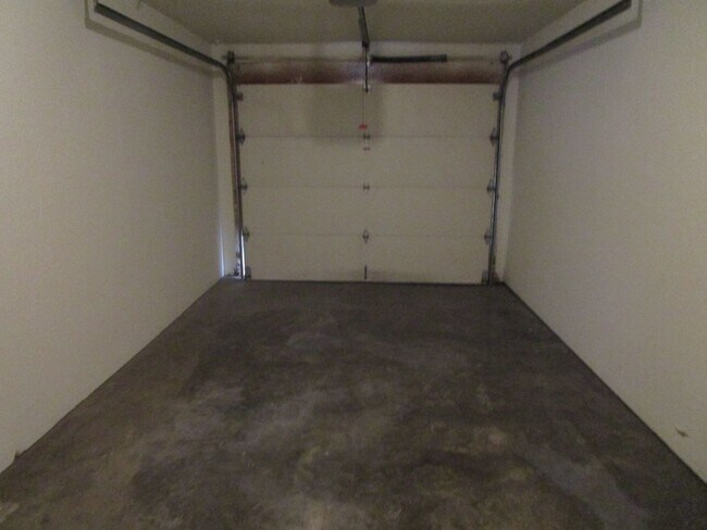 Building Photo - 4405-4407-4407 Cheryl Ct