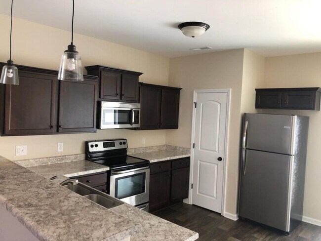 Building Photo - 105 Justice Farm Dr