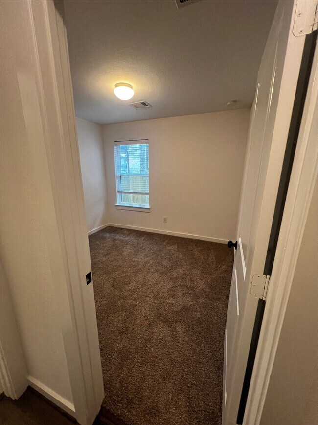 Building Photo - 9214 Melmack Dr