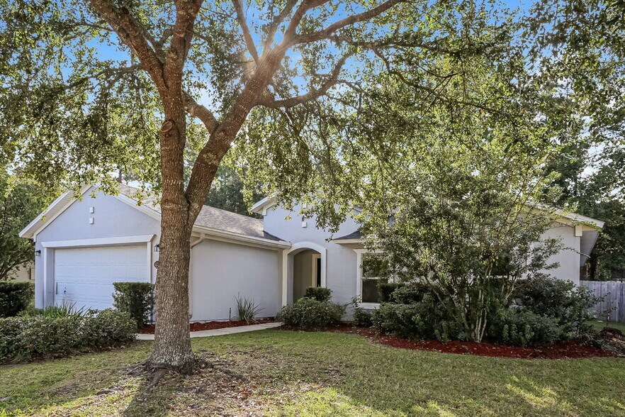 Building Photo - 12248 Pebble Point Dr W