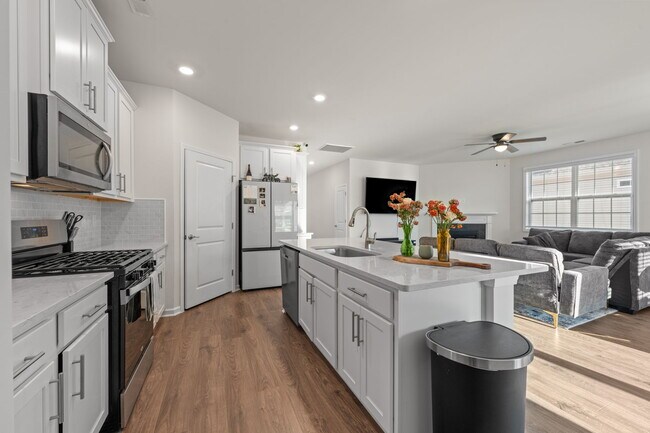 Building Photo - 5016 Cinnamon Run
