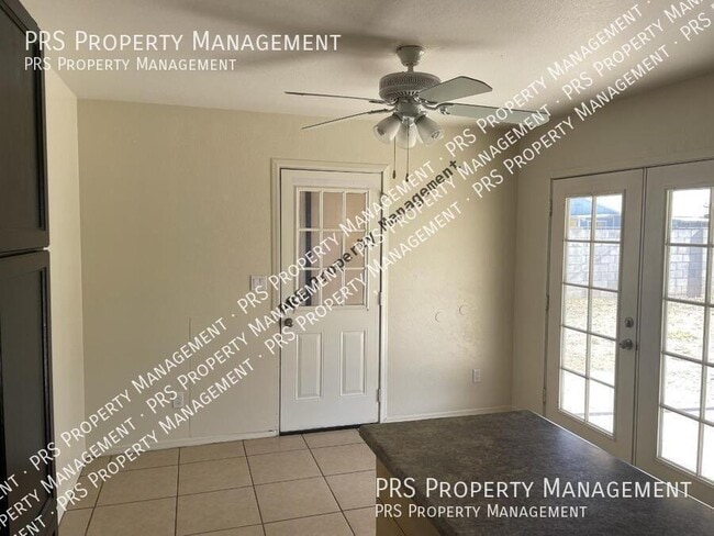 Building Photo - 47 N Maple-